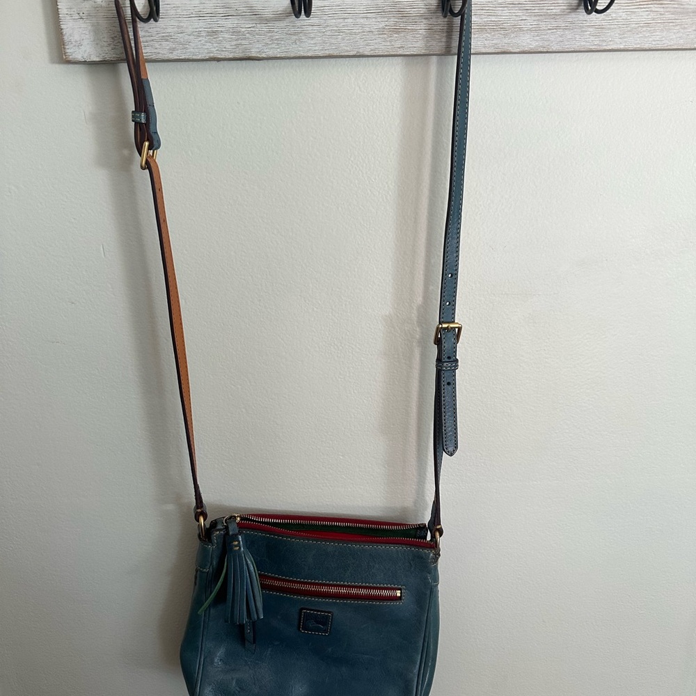 Dooney & Bourke Florentine leather Crossbody purse - Picture 4 of 10